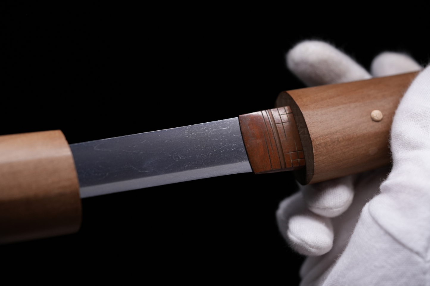 Antique Japanese Sword by Tanto Uda Kunitsugu