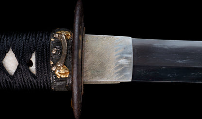Antiker japanischer katana aus der Muromachi-Epoche, Kaifu zugeschrieben, mit durchbrochenem Eisen-Sukashi tsuba und Shakudō-Figuren fuchi-kashira - NBTHK Hozon