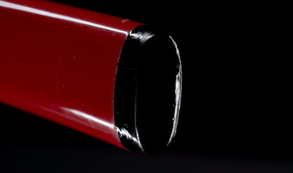 Antiker japanischer katana mit notare-gunome hamon, vergoldeten Drachenfiguren-menuki und roter Lackierter saya — Edo-Periode