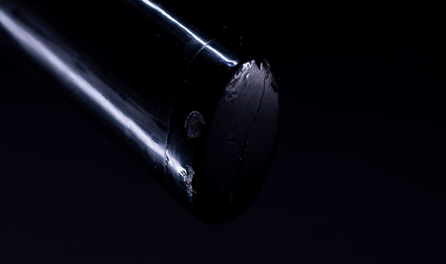 Katana japonesa antigua de Kaifu con doble Hozon y tsuba Gunbai de Myōchin