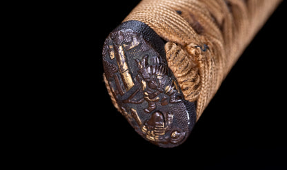 Katana japonesa antigua de Kaifu con doble Hozon y tsuba Gunbai de Myōchin