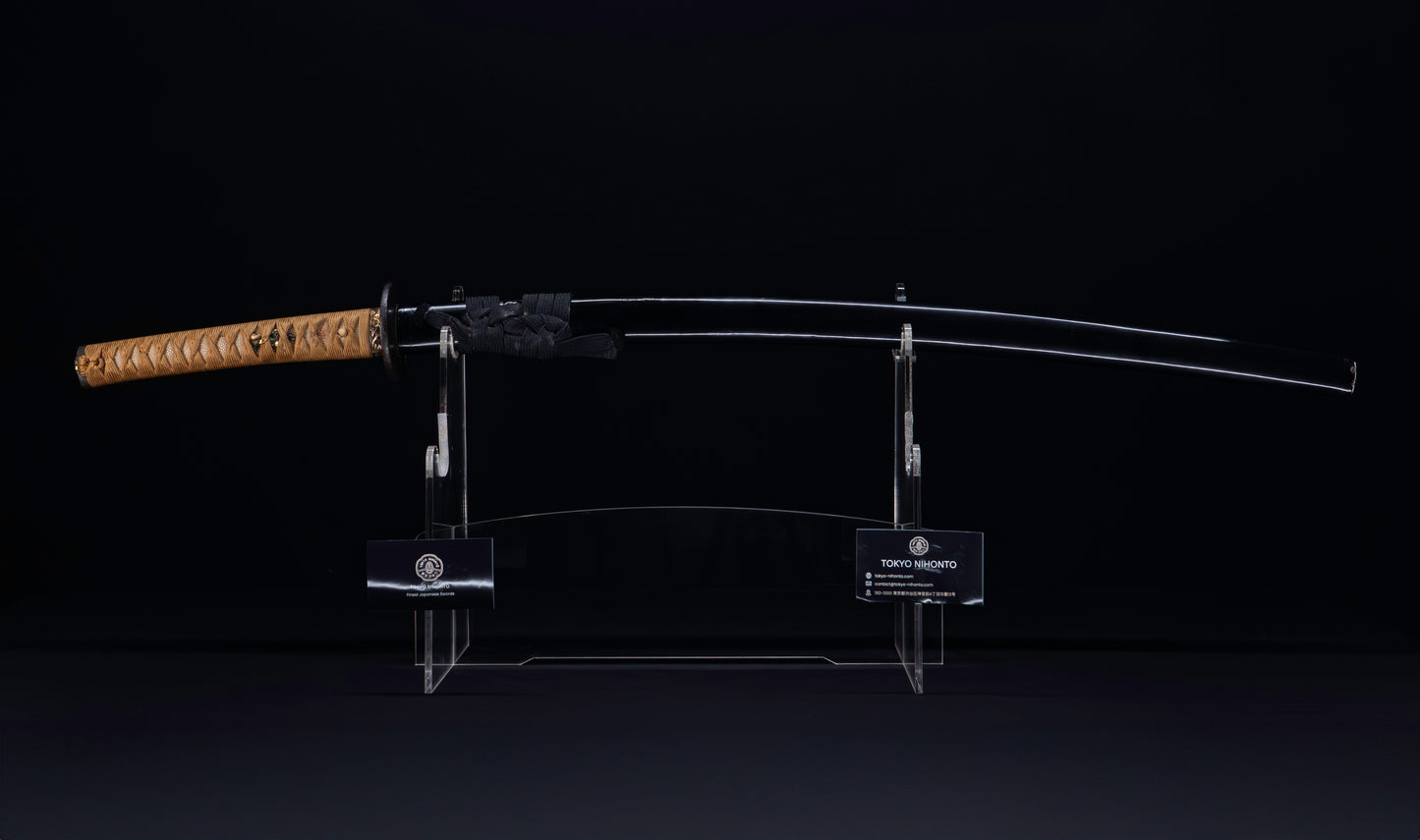 Katana japonesa antigua de Kaifu con doble Hozon y tsuba Gunbai de Myōchin
