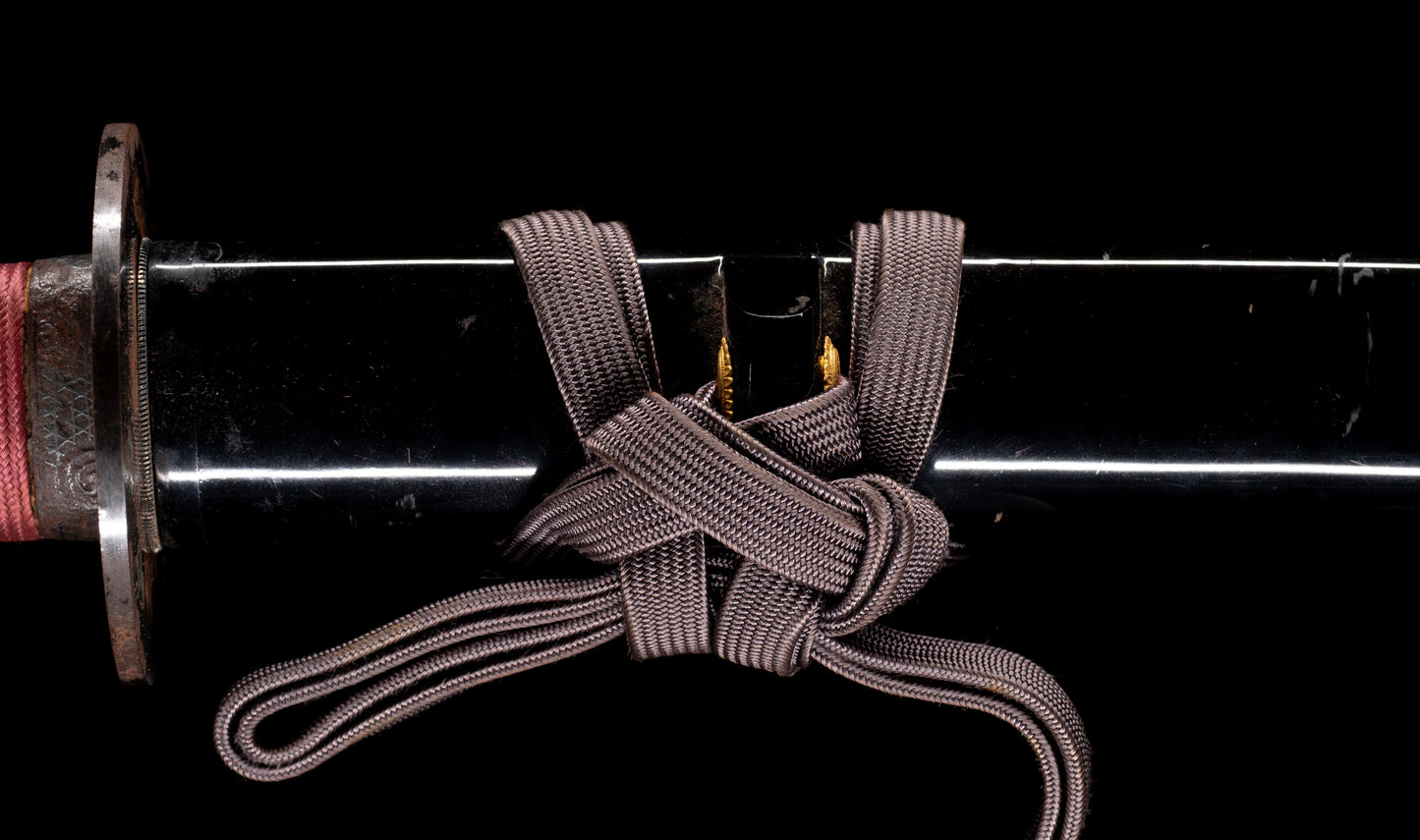 Antiker japanischer Katana mit Gunome Hamon und schwarzem Roiro Koshirae von Ichimune Nagamitsu
