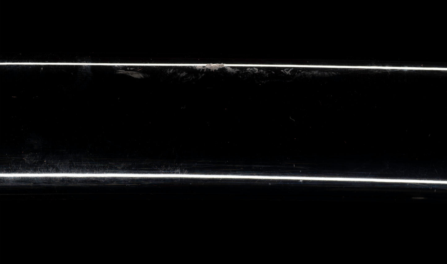 Antiker japanischer Katana mit Gunome Hamon und schwarzem Roiro Koshirae von Ichimune Nagamitsu