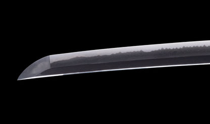 Antiker japanischer Katana mit Gunome Hamon und schwarzem Roiro Koshirae von Ichimune Nagamitsu