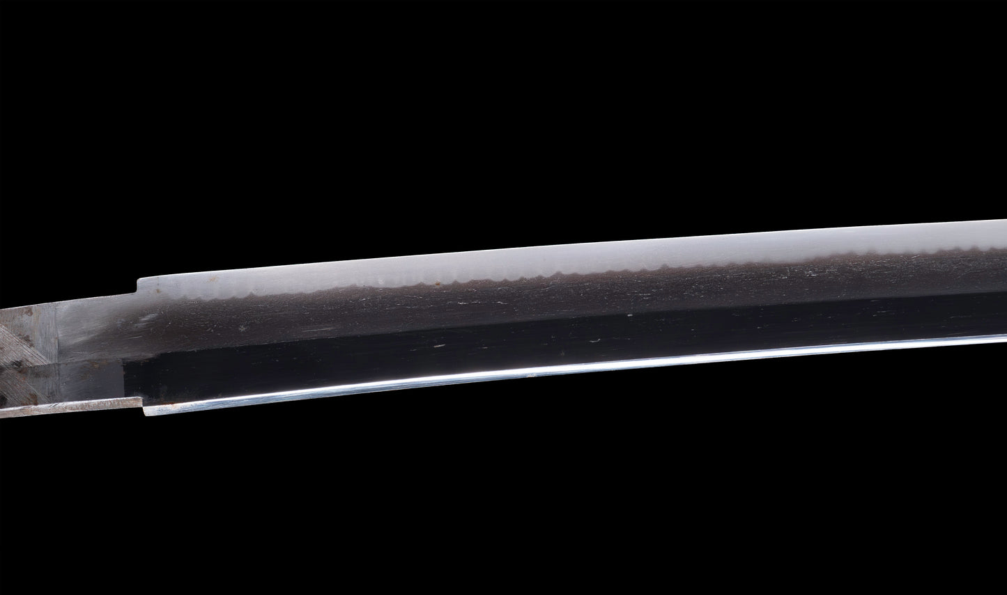 Antiker japanischer Katana mit Gunome Hamon und schwarzem Roiro Koshirae von Ichimune Nagamitsu