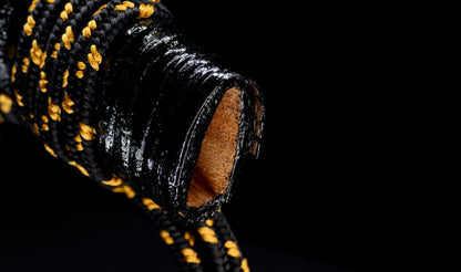 Katana antique japonais par Tanba-no-kami Terukado avec saya à laque dorée, tsuba en fer mokkō et hamon notare - NBTHK Hozon