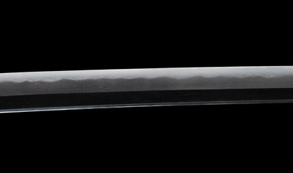 Katana antique japonais par Tanba-no-kami Terukado avec saya à laque dorée, tsuba en fer mokkō et hamon notare - NBTHK Hozon