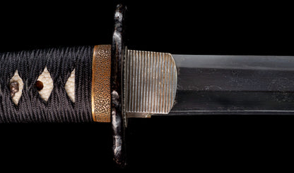 Katana japonais antique, signé Jumyo à lame ubu avec koshirae noir roiro - NBTHK Hozon