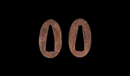 Antiguo katana japonés con hamon gunome, tsuba de hierro namban y menuki karashishi dorados atribuido a Taira Takada - NBTHK Hozon