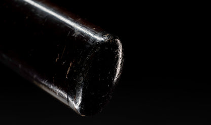 Antiguo katana japonés con hamon gunome, tsuba de hierro namban y menuki karashishi dorados atribuido a Taira Takada - NBTHK Hozon