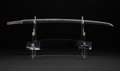 Antiguo katana japonés con hamon gunome, tsuba de hierro namban y menuki karashishi dorados atribuido a Taira Takada - NBTHK Hozon