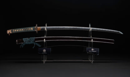 Antiguo katana japonés con hamon gunome, tsuba de hierro namban y menuki karashishi dorados atribuido a Taira Takada - NBTHK Hozon