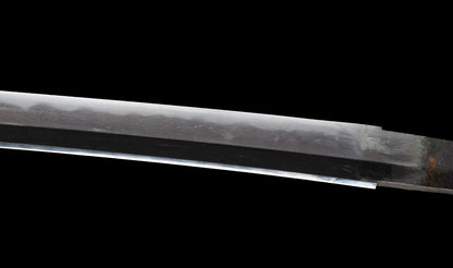 Katana ancien japonais avec hamon gunome large, tobiyaki et saya en laque à rayures diagonales — Shintō de l'époque Edo