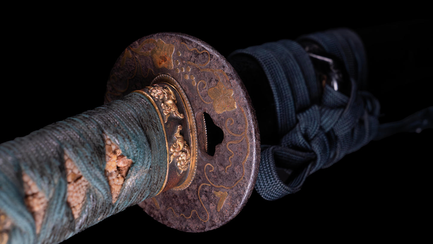 Épée Katana japonaise antique avec rainure laquée rouge 
