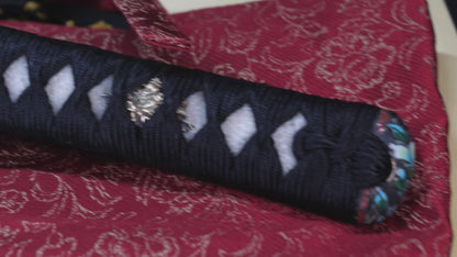 Katana antique japonais par Tanba-no-kami Terukado avec saya à laque dorée, tsuba en fer mokkō et hamon notare - NBTHK Hozon